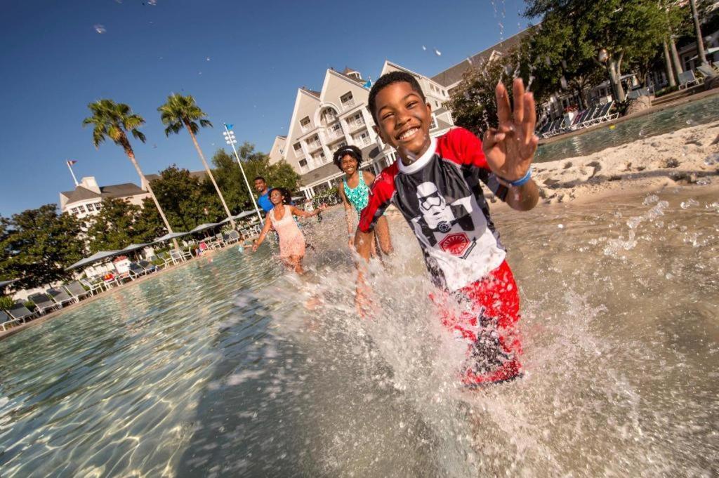 Disney'S Yacht Club Resort Lacul Buena Vista Exterior foto